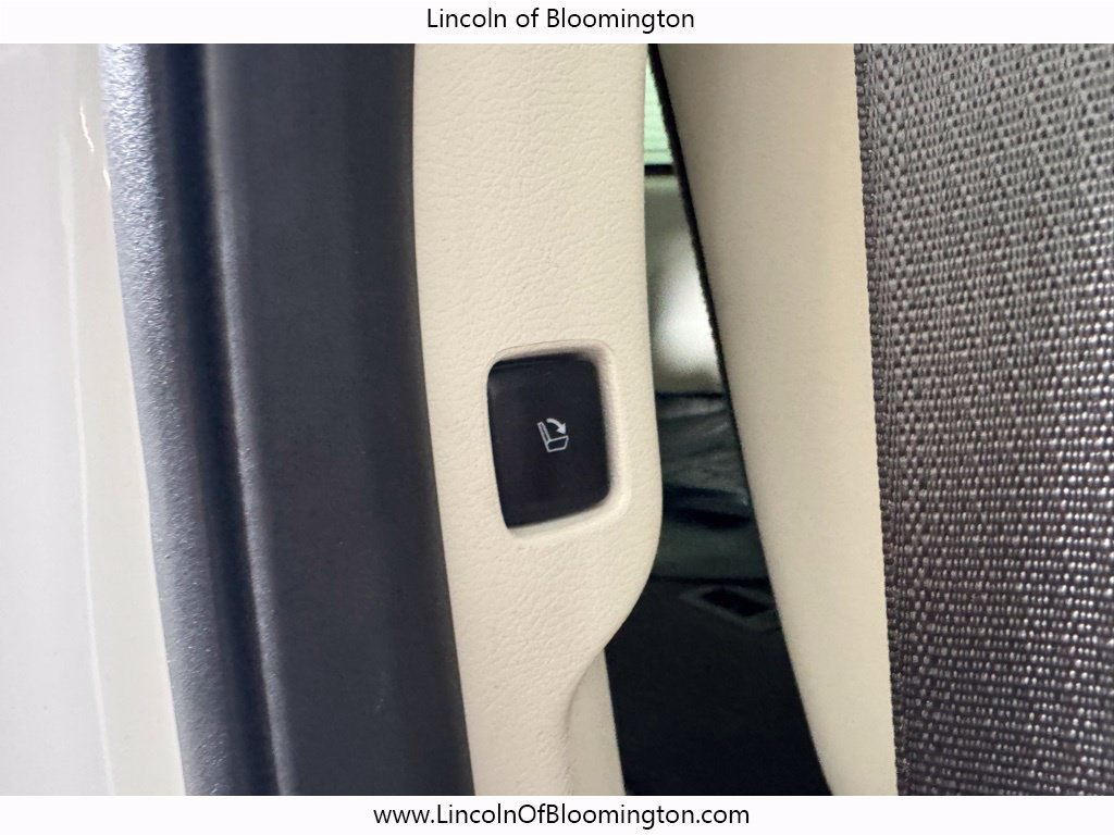 Certified 2023 Lincoln Navigator Black Label AWD/4WD image 19