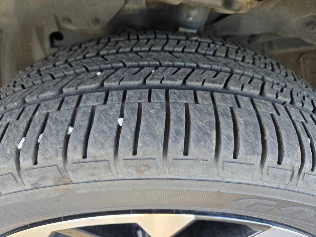 Used 2024 Mitsubishi Outlander SE image 9