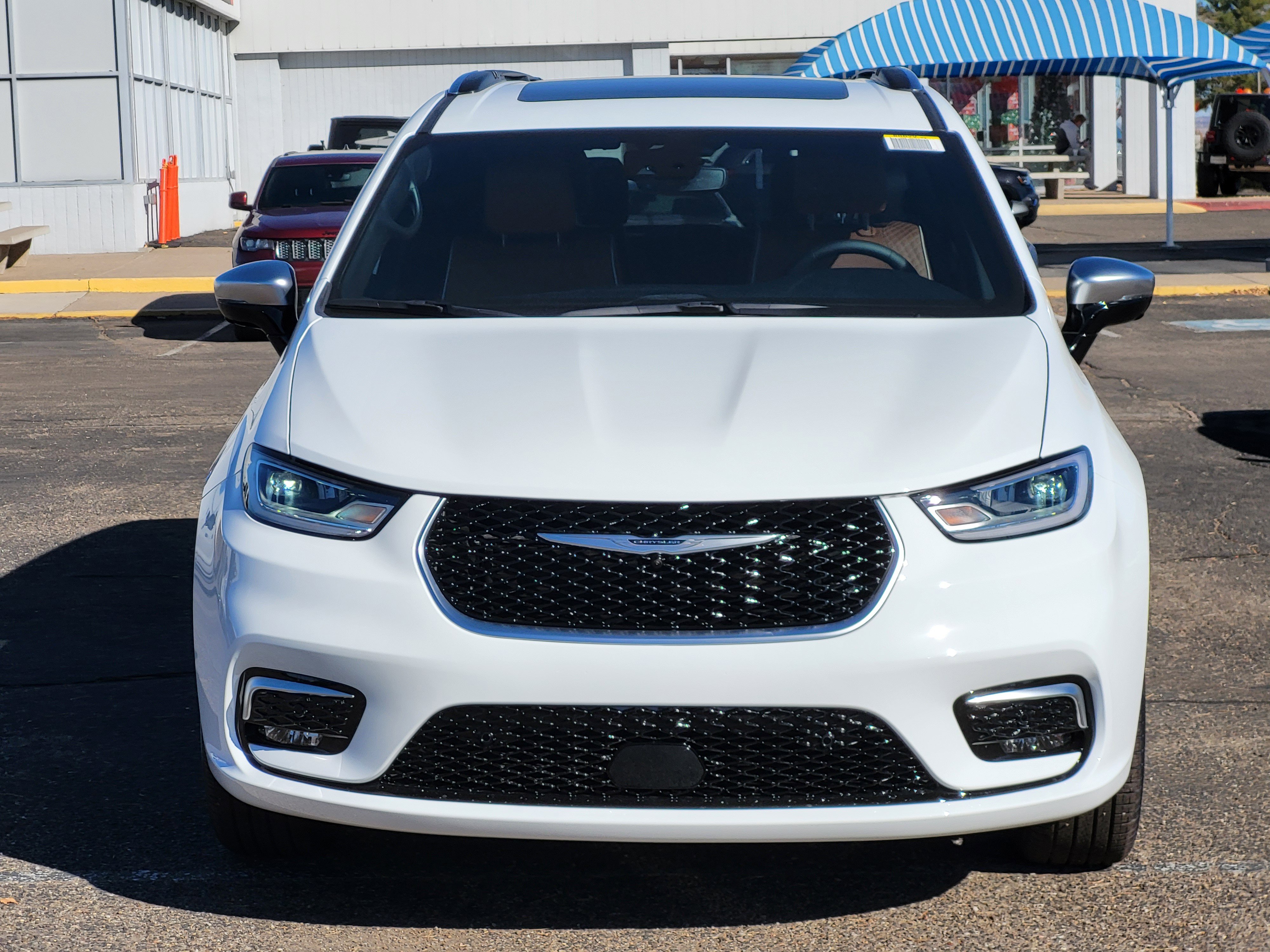 New 2026 Chrysler Pacifica Pinnacle image 9