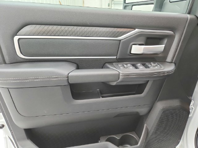 New 2026 RAM 2500 Big Horn AWD/4WD image 37