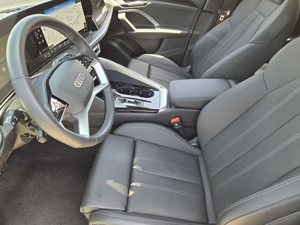 Certified 2025 Audi Q5 Prestige AWD/4WD image 17