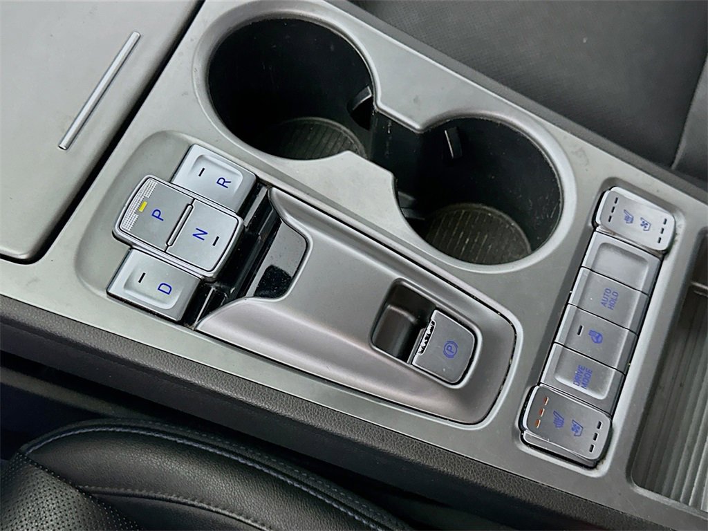 Used 2022 Hyundai Kona Limited image 21