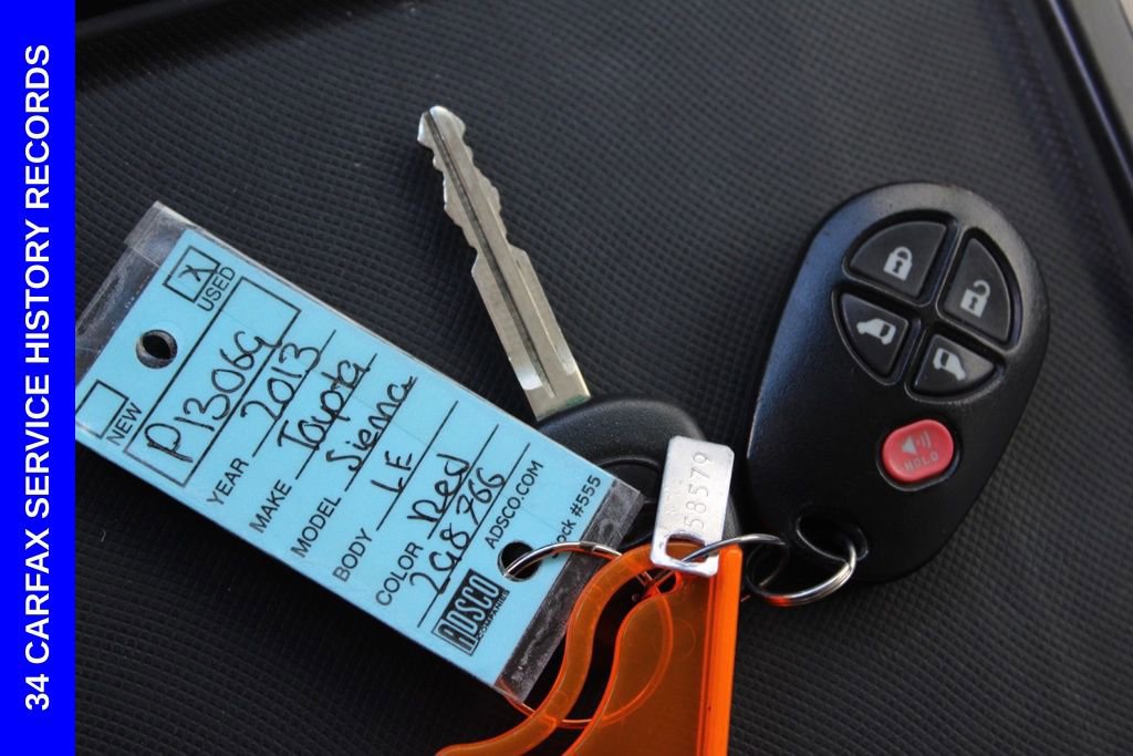 Used 2013 Toyota Sienna LE w/ Towing Pkg image 33
