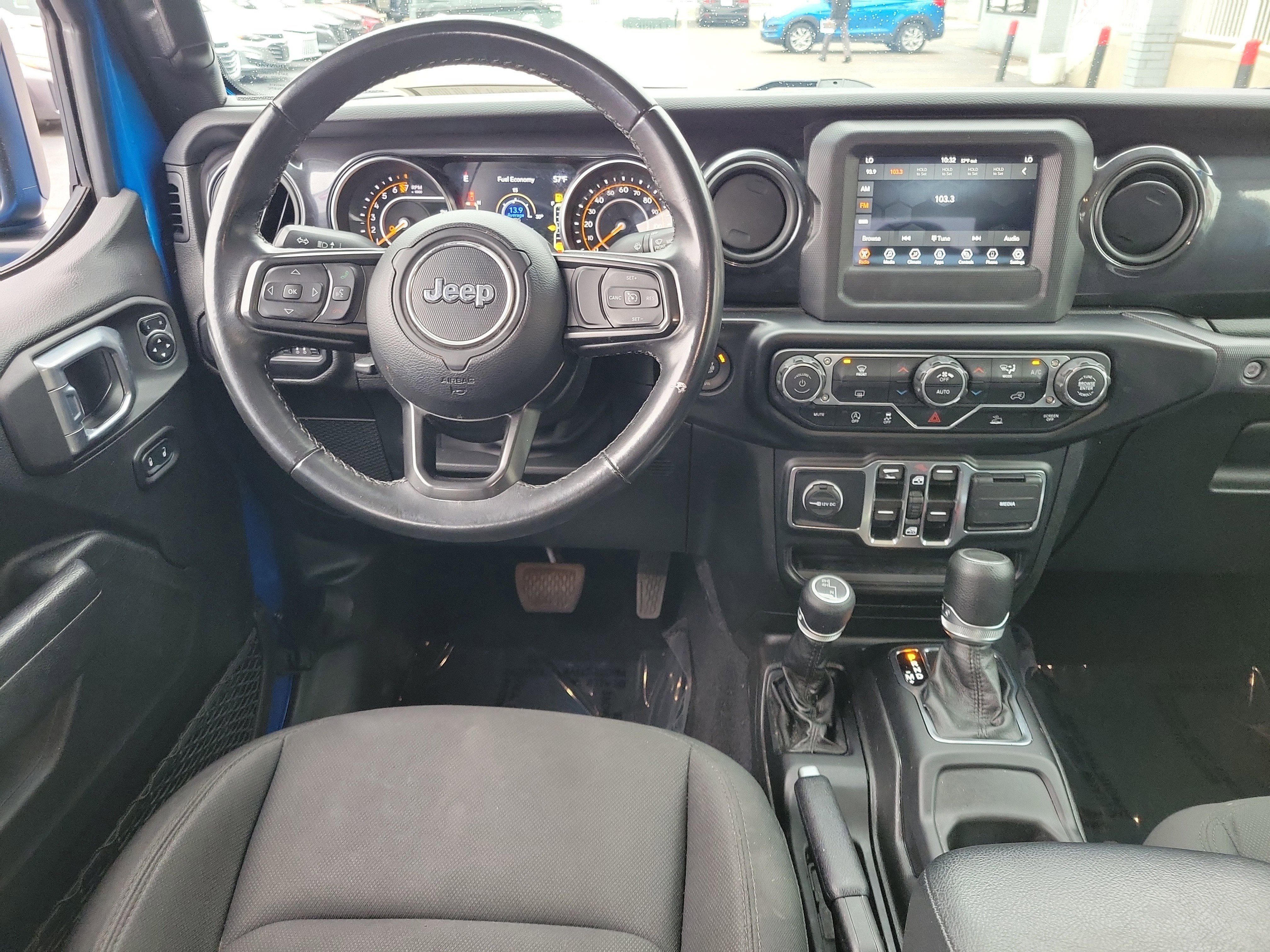 Used 2022 Jeep Gladiator Sport AWD/4WD image 10