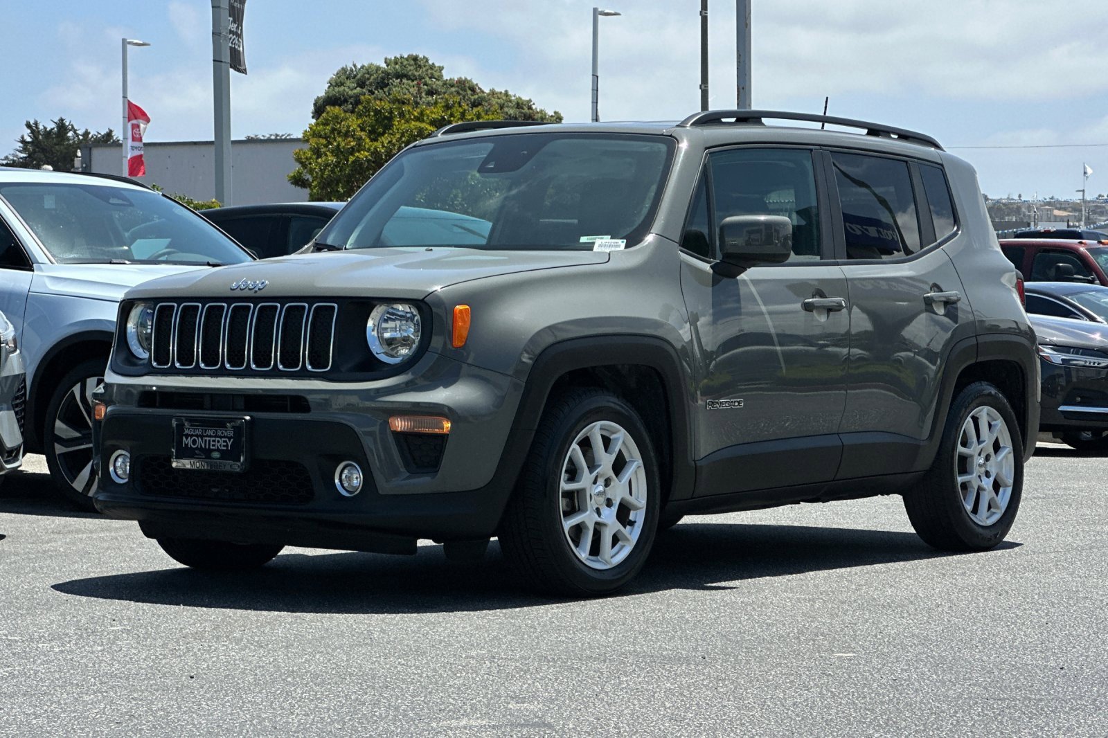 Used 2021 Jeep Renegade Latitude w/ Convenience Group image 1