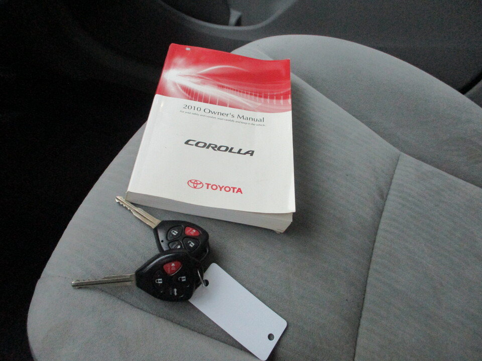 Used 2010 Toyota Corolla LE FWD image 33