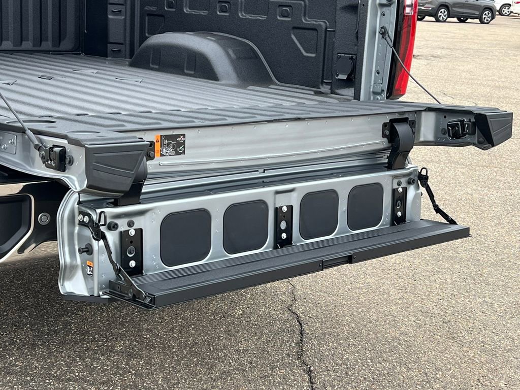 New 2026 GMC Sierra 2500 SLT w/ SLT Premium Package image 12