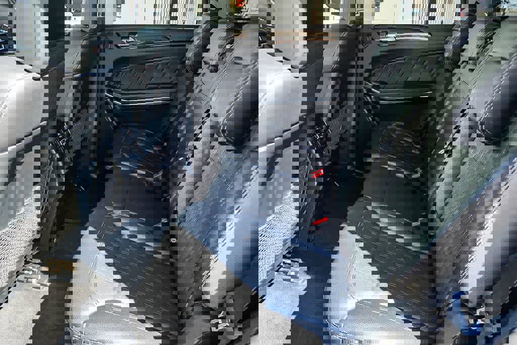 Used 2014 Mercedes-Benz GL 450 4MATIC image 21