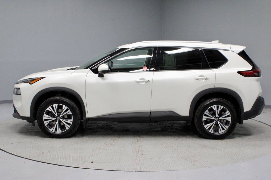 Certified 2021 Nissan Rogue SV w/ Premium Package image 11