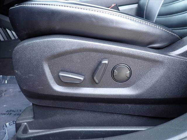 Used 2024 Ford Edge SEL AWD/4WD image 13