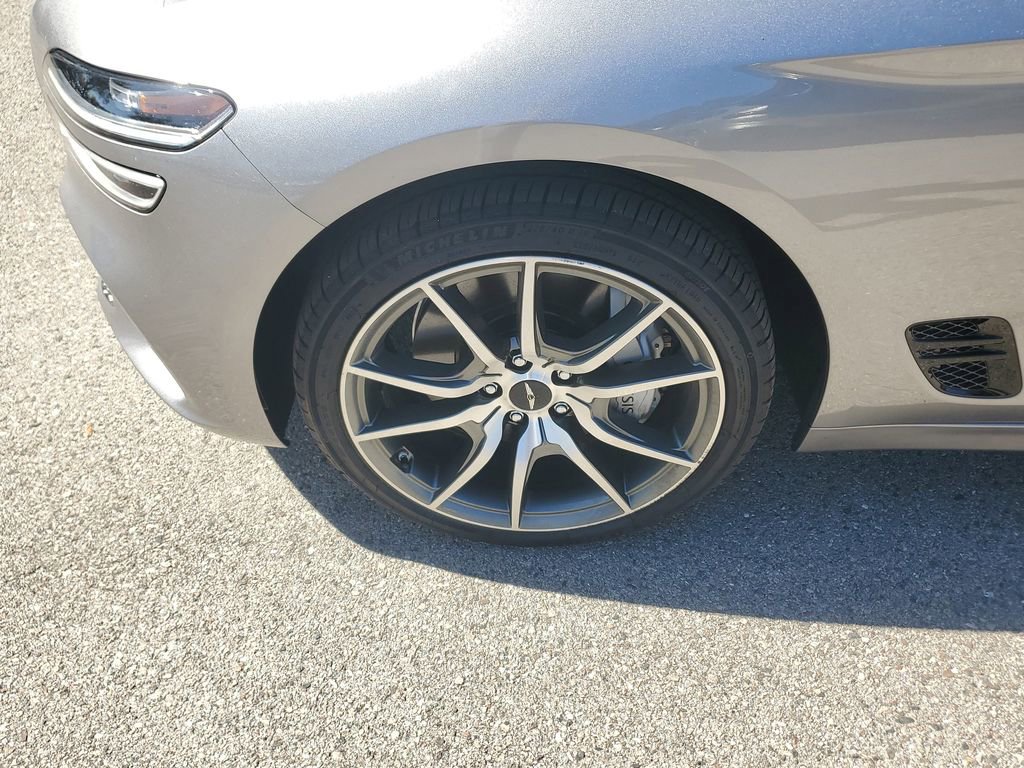 Used 2025 Genesis G70 2.5T AWD/4WD image 12