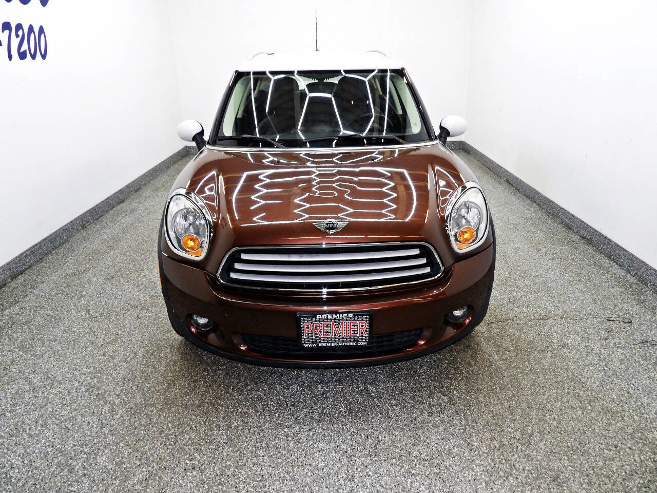 Used 2013 MINI Cooper Countryman FWD image 2