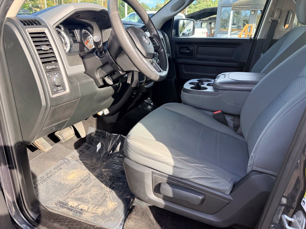 Used 2015 RAM 1500 ST w/ SXT Appearance Group AWD/4WD image 18