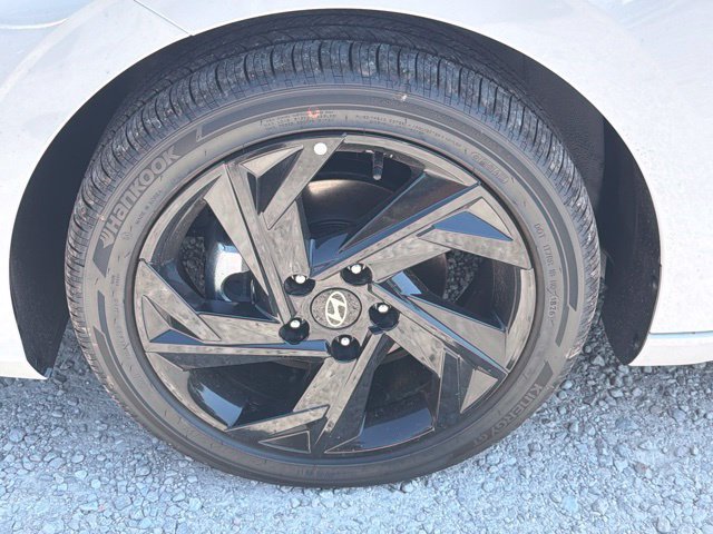New 2026 Hyundai Elantra SEL Sport FWD image 12
