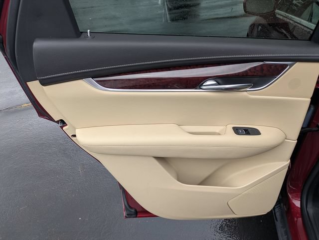Used 2017 Cadillac XT5 Premium Luxury AWD/4WD image 29