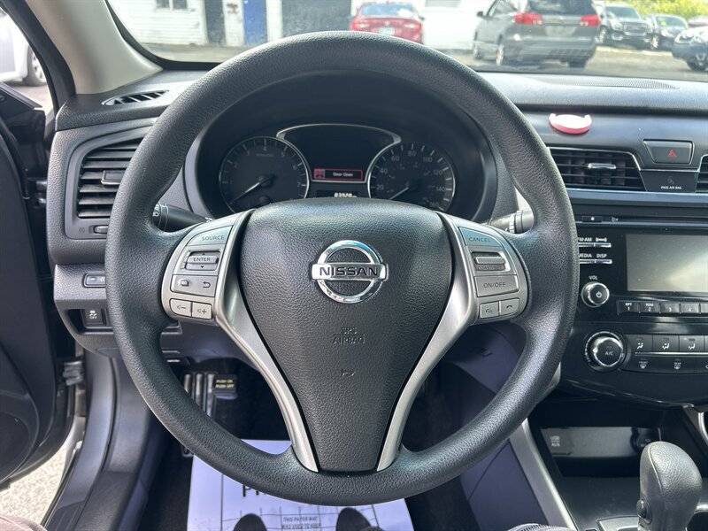 Used 2015 Nissan Altima 2.5 S w/ Special Edition Package FWD image 13