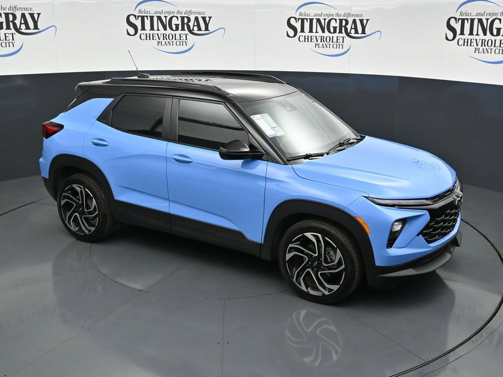 Used 2024 Chevrolet TrailBlazer RS w/ Driver Confidence Package image 9