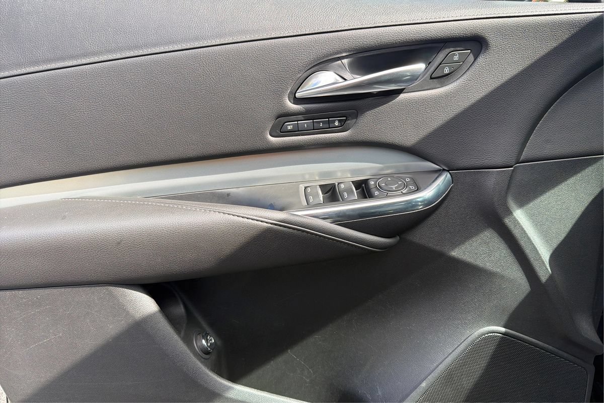 Used 2020 Cadillac XT4 Premium Luxury FWD image 19
