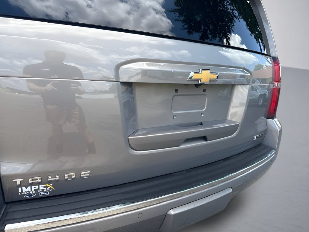 Used 2018 Chevrolet Tahoe Premier AWD/4WD image 40