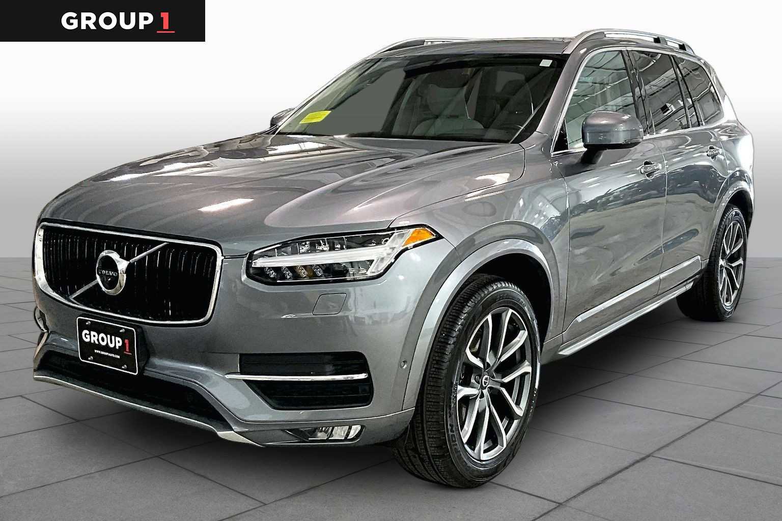 Used 2017 Volvo XC90 T6 Momentum w/ Vision Package