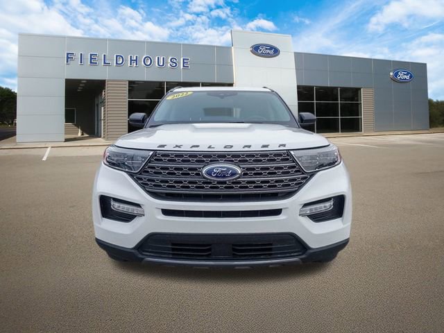 Used 2022 Ford Explorer XLT w/ Equipment Group 202A image 8