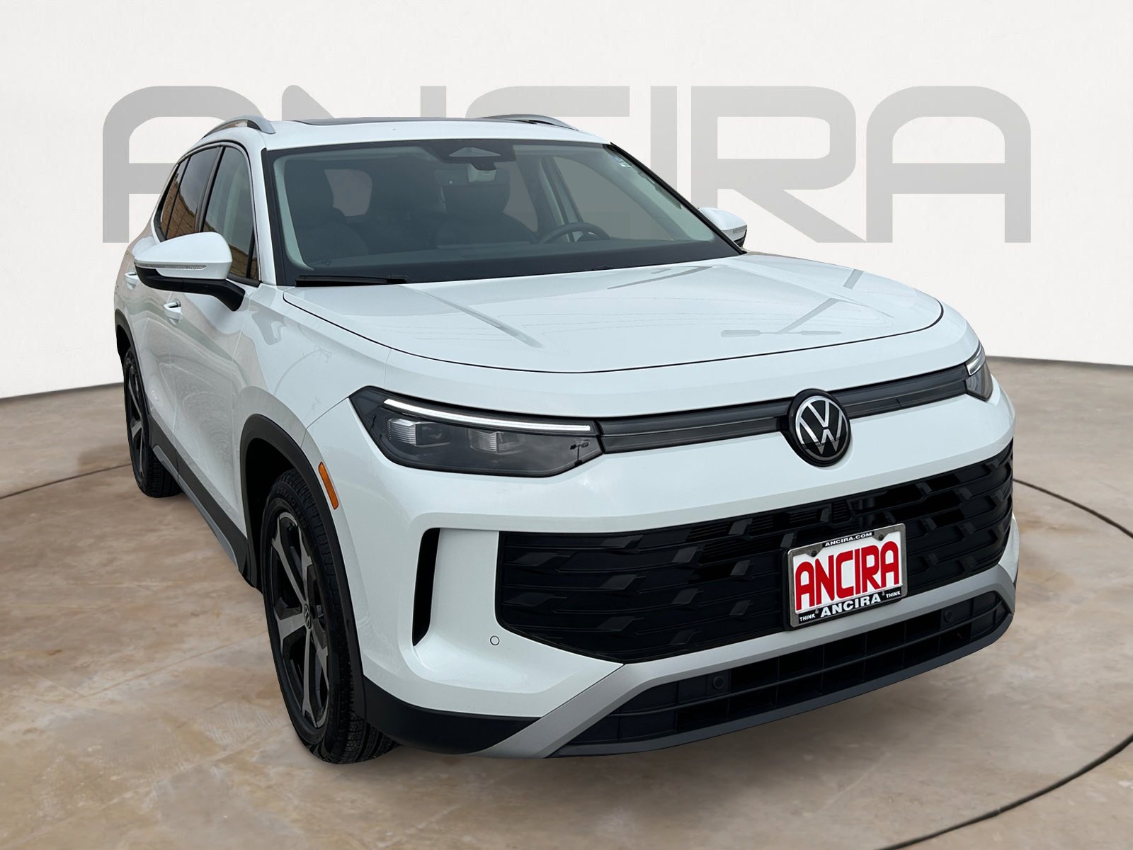 Used 2026 Volkswagen Tiguan SE FWD image 4