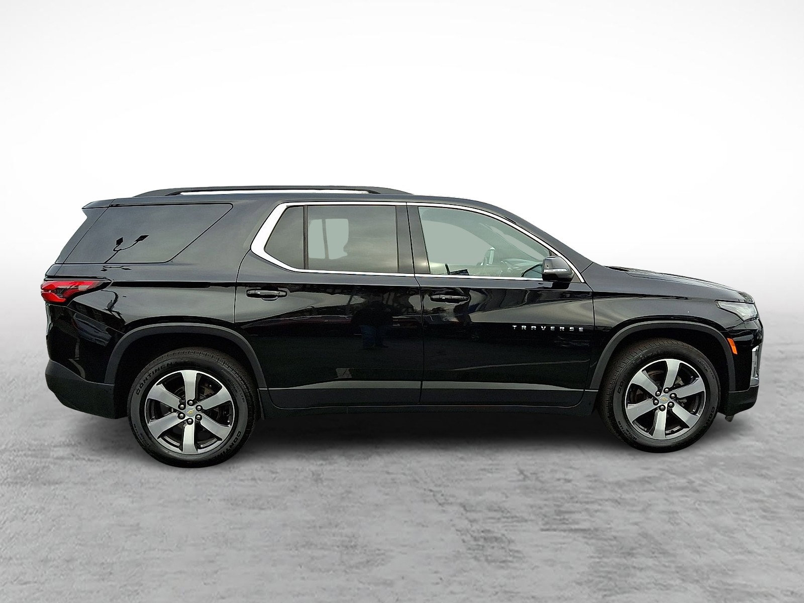 Certified 2023 Chevrolet Traverse LT w/ LT Premium Package image 8