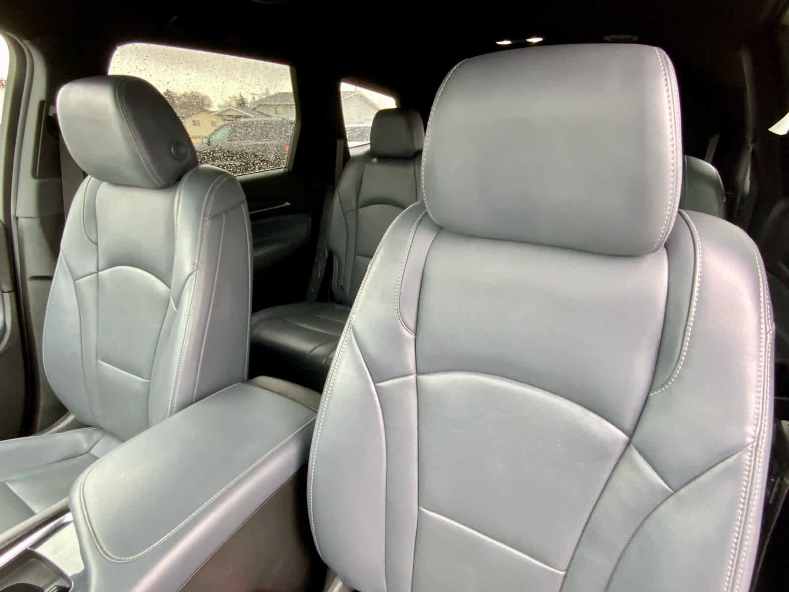 Used 2022 Buick Enclave Premium AWD/4WD image 26