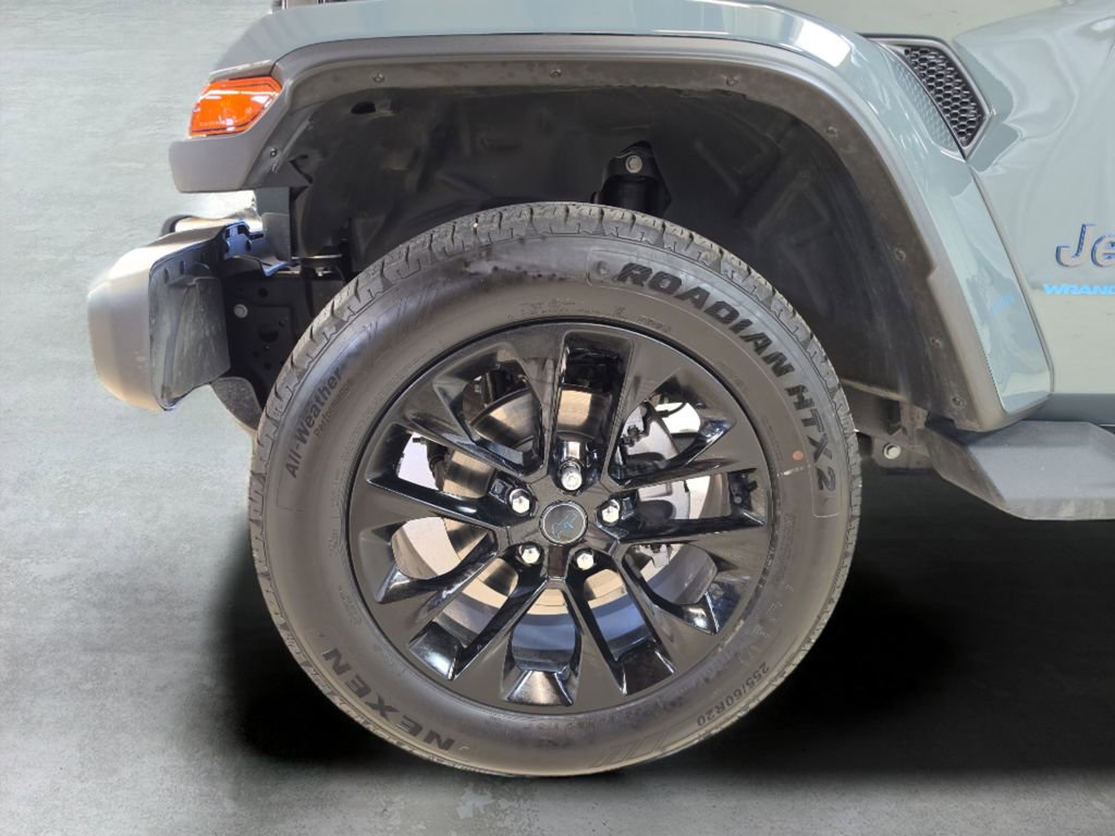 Certified 2025 Jeep Wrangler Unlimited Sahara image 10