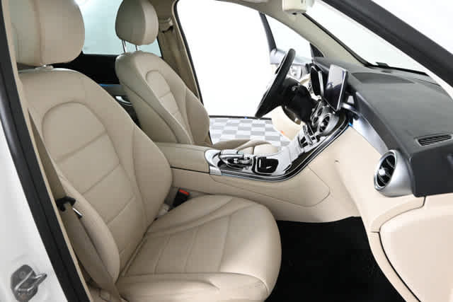 Used 2017 Mercedes-Benz GLC 300 image 14