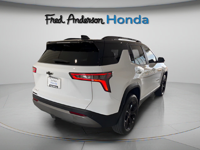 Used 2026 Chevrolet Equinox LT w/ Midnight Edition FWD image 5