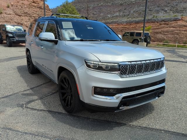 Certified 2022 Jeep Grand Wagoneer Series III w/ HD Trailer Tow Package AWD/4WD image 3