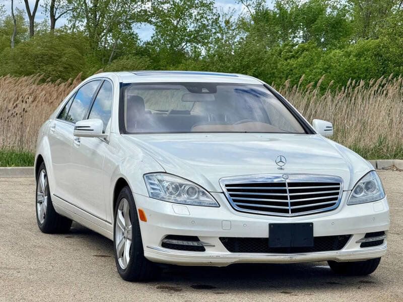 Used 2011 Mercedes-Benz S 550 4MATIC image 3