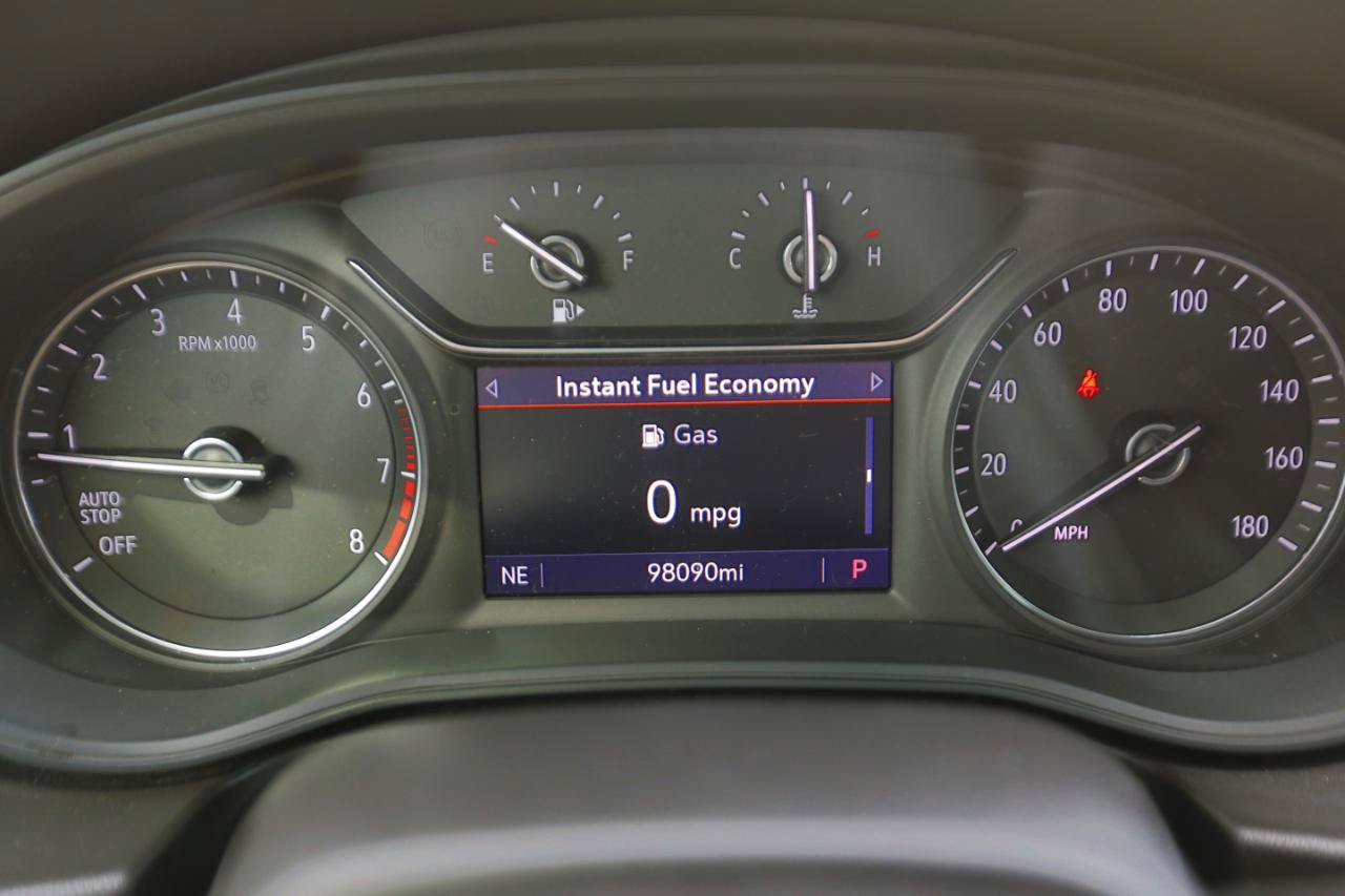 Used 2020 Buick Regal Avenir w/ Driver Confidence Package II FWD image 7