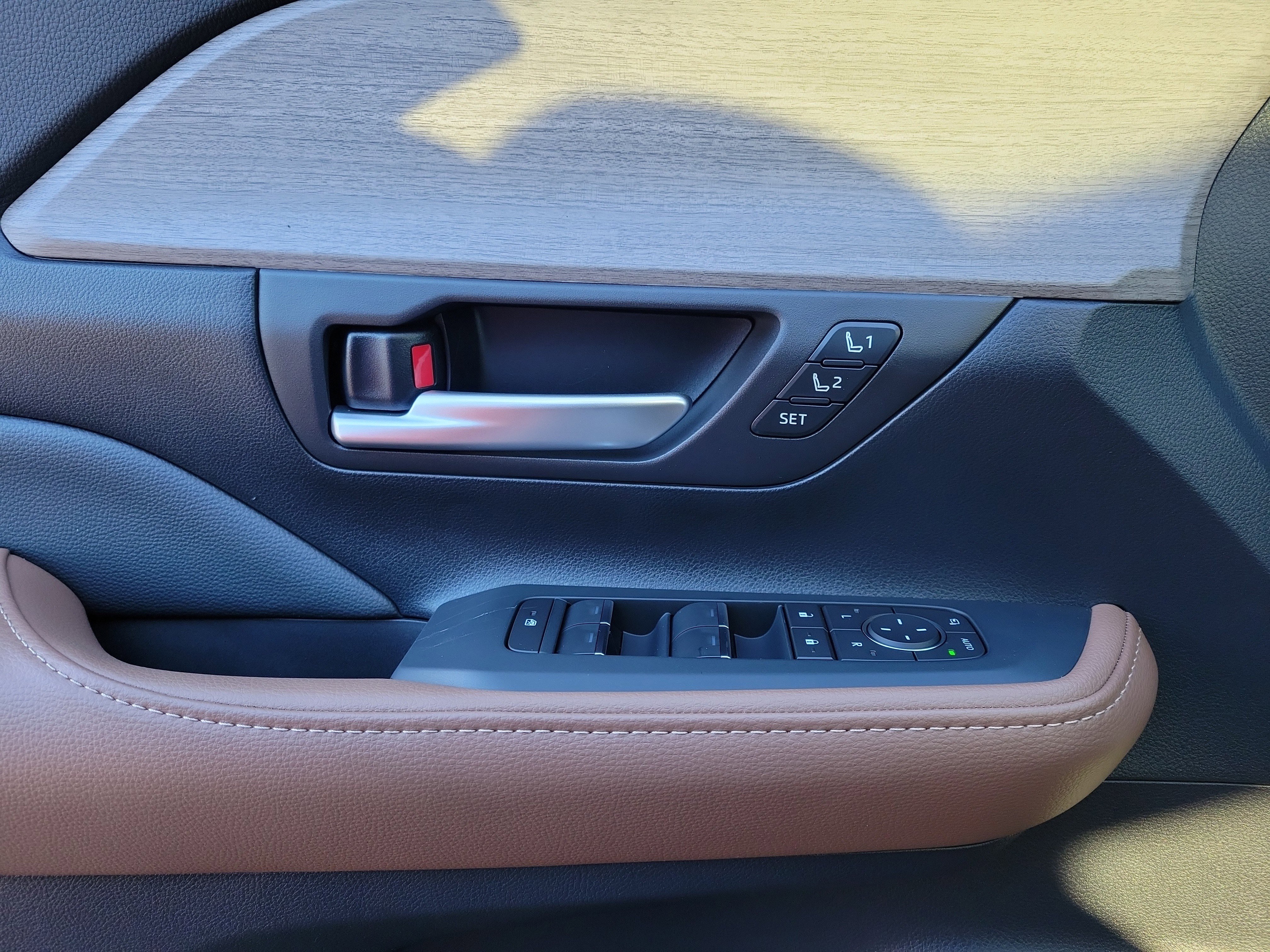 New 2026 Toyota Grand Highlander Platinum image 13