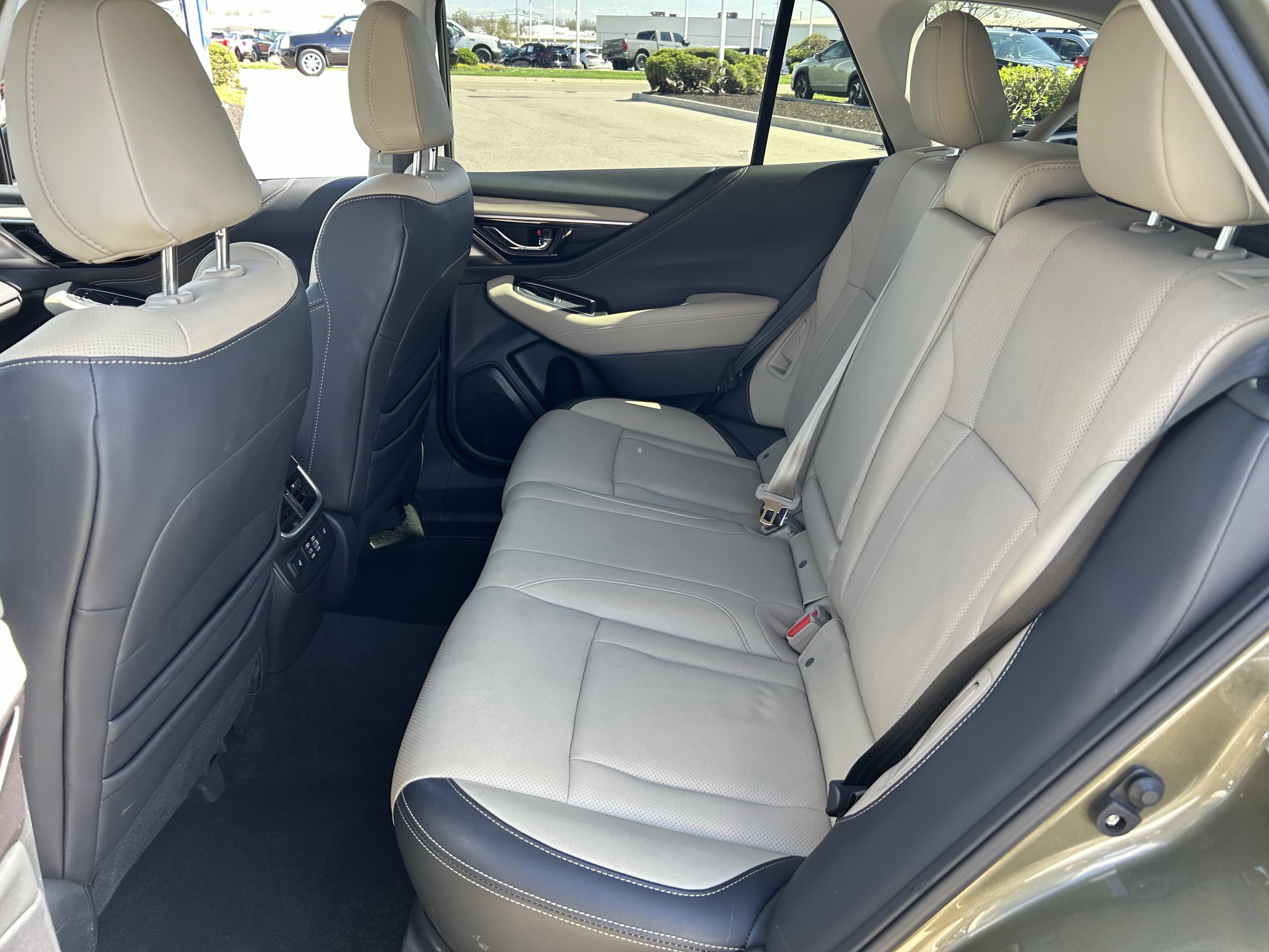 Used 2023 Subaru Outback Limited image 24