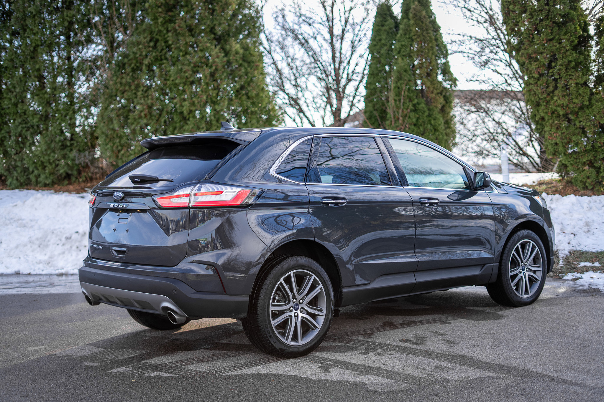Used 2021 Ford Edge Titanium image 5