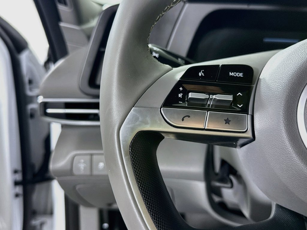 Certified 2025 Hyundai Elantra Sport FWD image 21