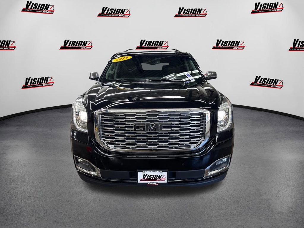 Used 2019 GMC Yukon Denali w/ Denali Ultimate Package image 2