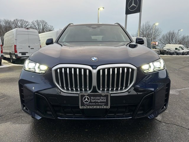 Used 2024 BMW X5 xDrive40i w/ M Sport Package image 2