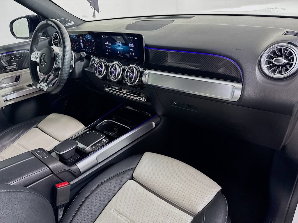 Used 2021 Mercedes-Benz GLB 35 AMG 4MATIC image 34