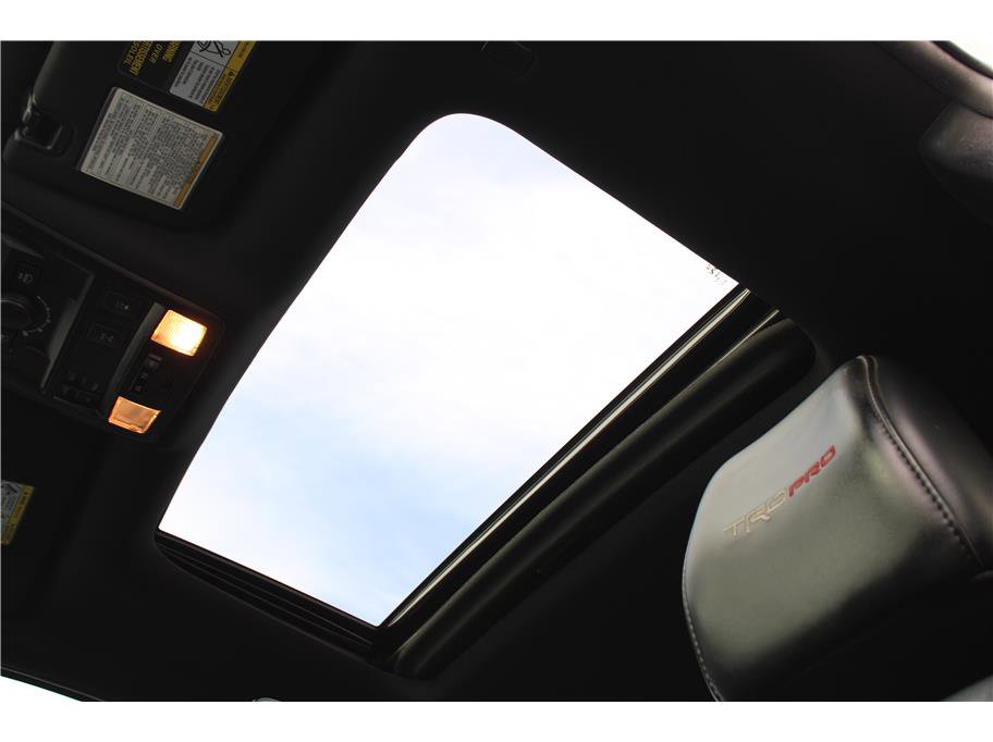 Used 2019 Toyota Tacoma TRD Pro AWD/4WD image 32