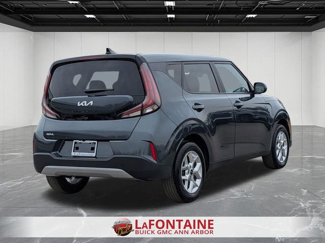 Used 2025 Kia Soul LX w/ LX Technology Package image 5