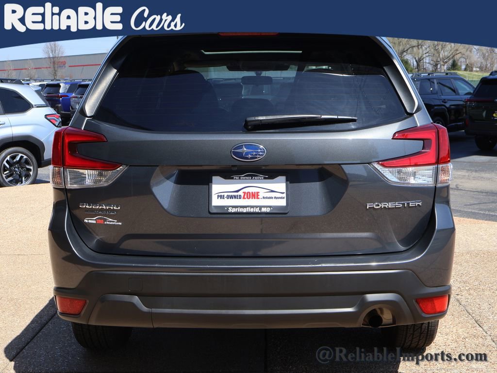 Used 2023 Subaru Forester Premium image 5