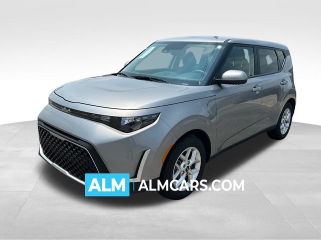 Used 2025 Kia Soul LX w/ LX Technology Package FWD image 1