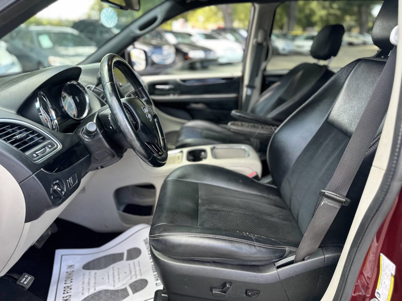 Used 2018 Dodge Grand Caravan SXT FWD image 10