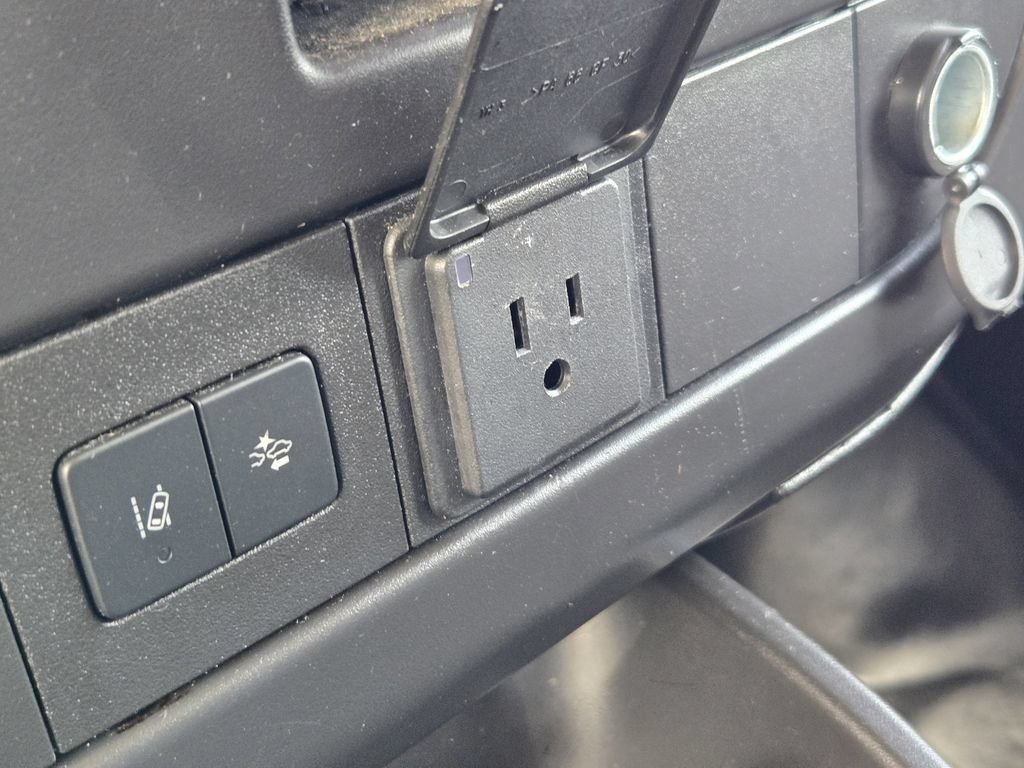 Used 2024 Chevrolet Express 3500 w/ Power Convenience Package RWD image 19