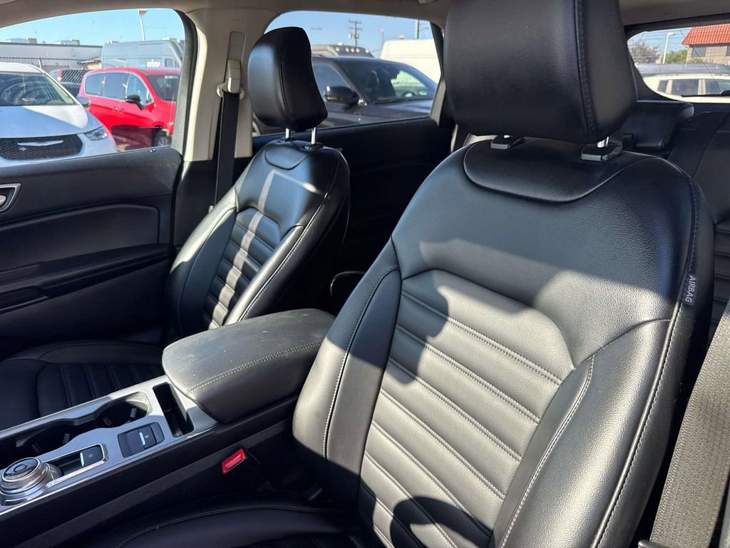 Used 2022 Ford Edge SEL AWD/4WD image 21