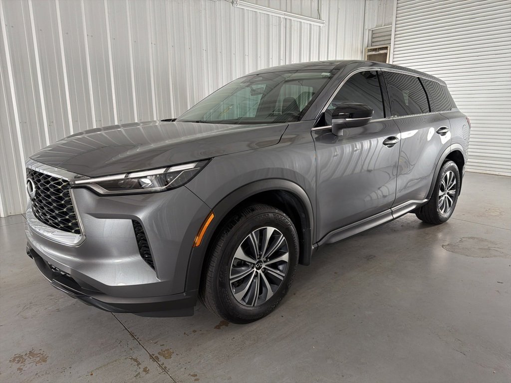 Certified 2024 INFINITI QX60 Pure image 3