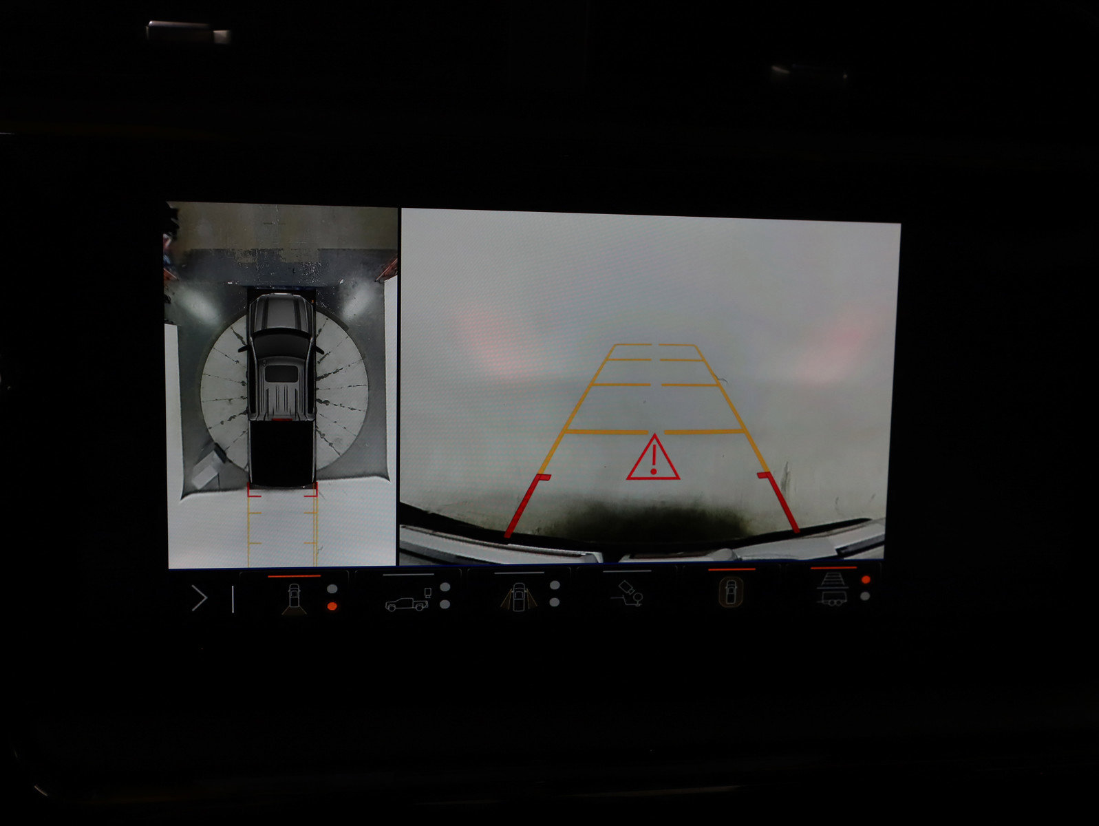 Used 2024 GMC Sierra 1500 AT4 image 32